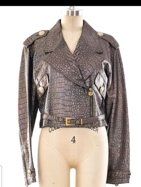 VERSUS BY VERSACE 1990'S EMBOSSED MAUVE LEATHER MOTORCYCLE/BOMBER JACKET